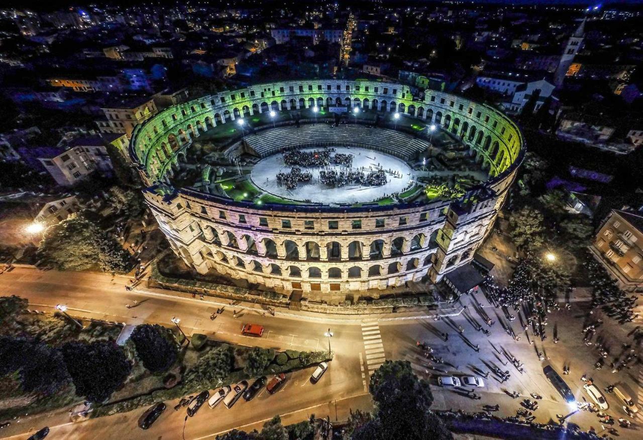Ttapartmani Póla Kültér fotó